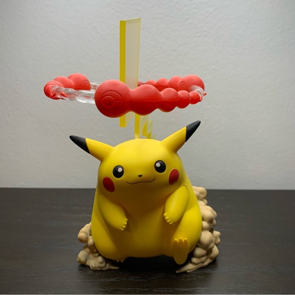 Pokémon SpecialEdition Pikachu Vmax Figure Celebration Gigantamax 25 Anniversary - Picture 5 of 12